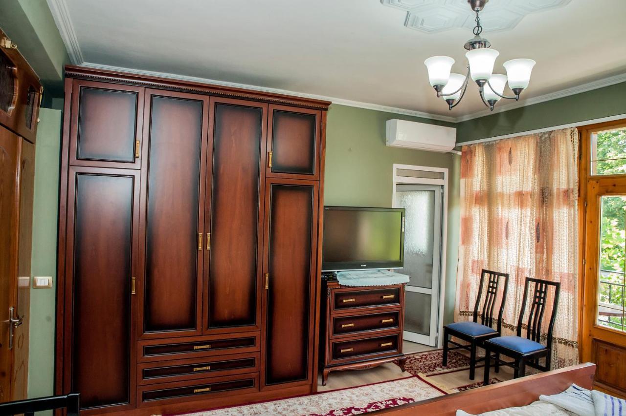 Villa Parku Rinia Korce Buitenkant foto